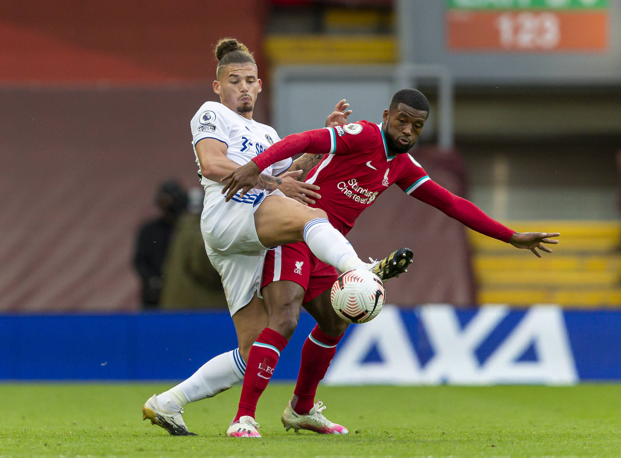 半场结束时 半场结束时