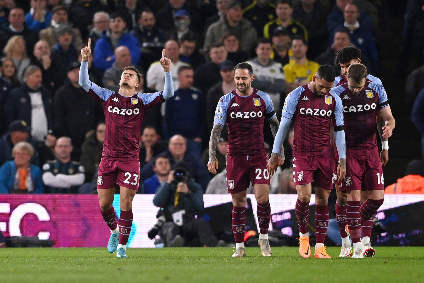 国内球员共 国内球员共